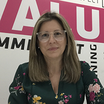 ana_petrucci.jpg